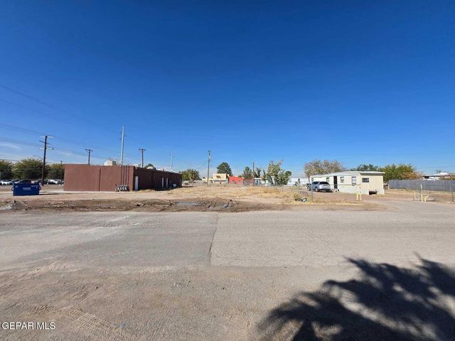 11683 Socorro Road, Socorro, TX 79927