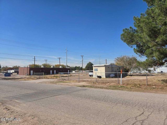 11683 Socorro Road, Socorro, TX 79927