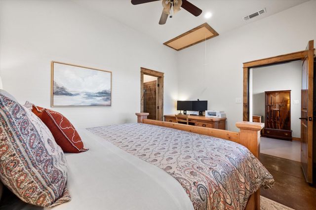 753 Co Rd J, New Home, TX 79383