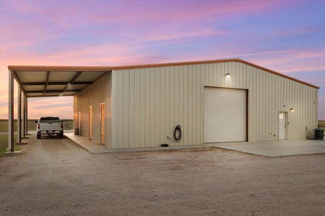 753 Co Rd J, New Home, TX 79383