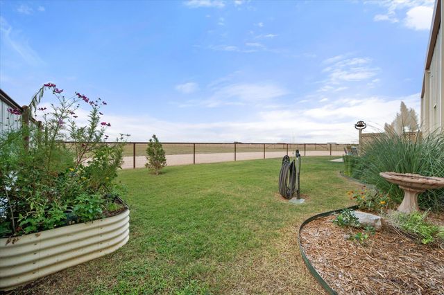 753 Co Rd J, New Home, TX 79383