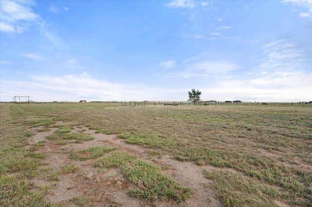 753 Co Rd J, New Home, TX 79383