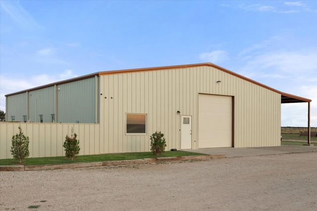 753 Co Rd J, New Home, TX 79383