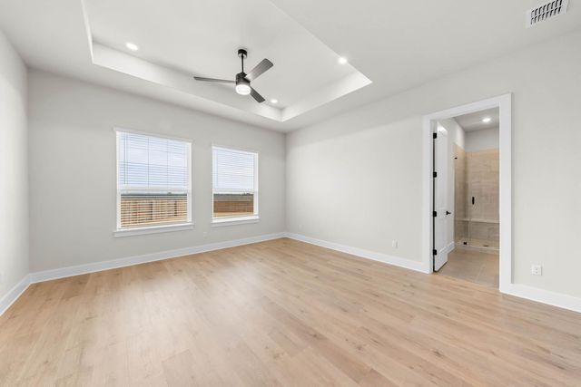 305 E Luna Blue LN, Jarrell, TX 76537