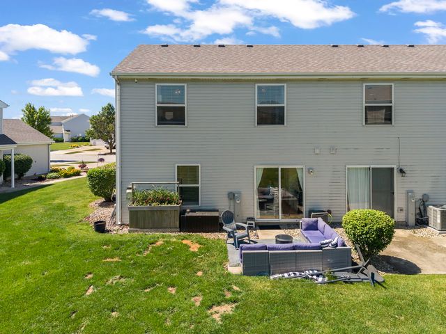 25201 Shannon Drive, Manhattan, IL 60442
