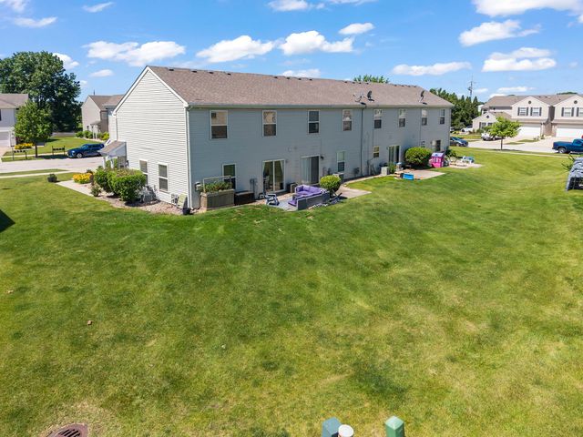 25201 Shannon Drive, Manhattan, IL 60442