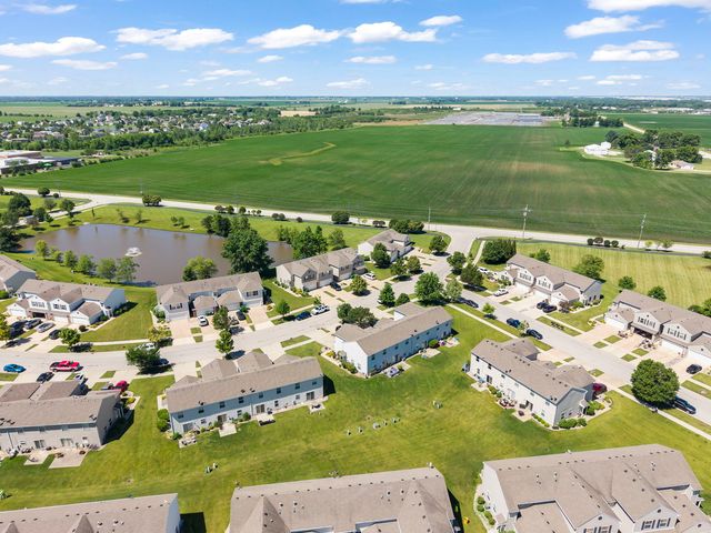 25201 Shannon Drive, Manhattan, IL 60442