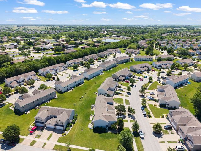 25201 Shannon Drive, Manhattan, IL 60442