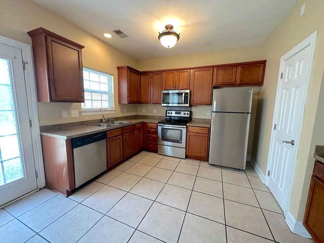 126 Tuscany Court, Ladson, SC 29456