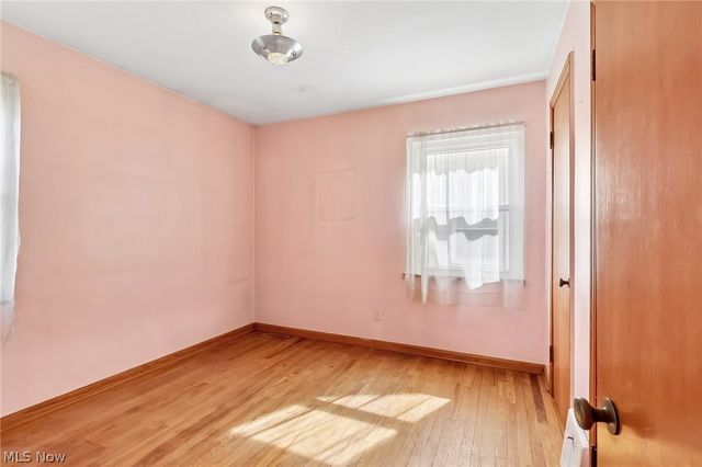 8804 Behrwald Avenue, Brooklyn, OH 44144