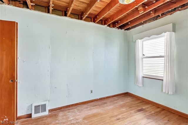 8804 Behrwald Avenue, Brooklyn, OH 44144