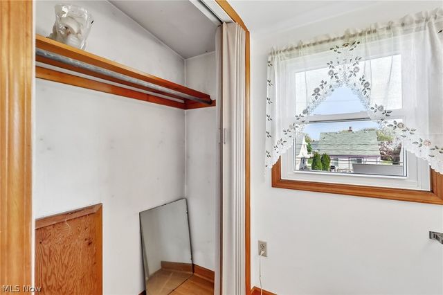 8804 Behrwald Avenue, Brooklyn, OH 44144