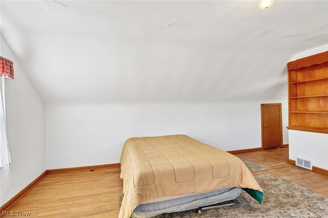 8804 Behrwald Avenue, Brooklyn, OH 44144