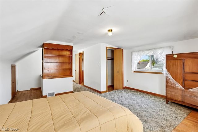 8804 Behrwald Avenue, Brooklyn, OH 44144