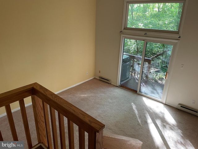3208 CHAMPIONS DR, Wilmington, DE 19808