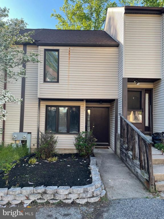 3208 CHAMPIONS DR, Wilmington, DE 19808