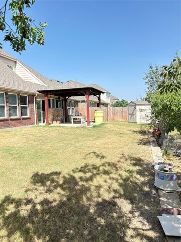 2100 Plamera Lane, Fort Worth, TX 76131