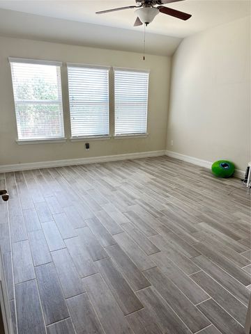 2100 Plamera Lane, Fort Worth, TX 76131