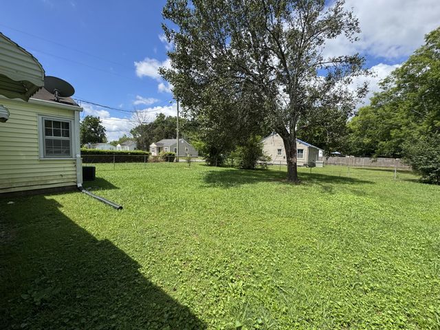 1009 West St, Lebanon, TN 37087