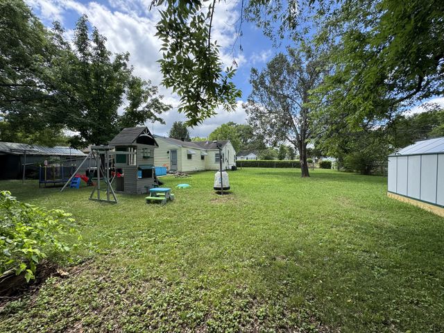 1009 West St, Lebanon, TN 37087