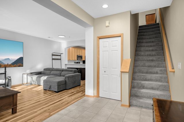 8517 Forestview Lane N, Maple Grove, MN 55369