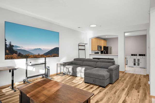 8517 Forestview Lane N, Maple Grove, MN 55369