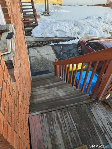 25 Norris Street, Waterbury, CT 06705