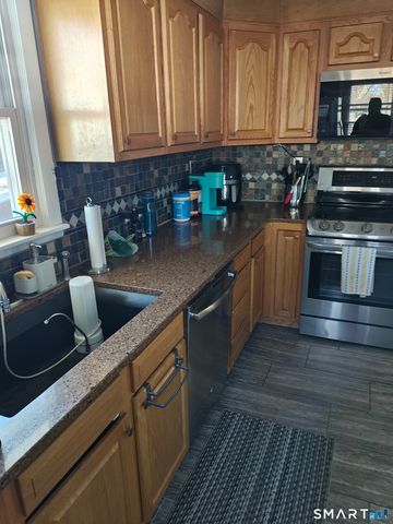 25 Norris Street, Waterbury, CT 06705