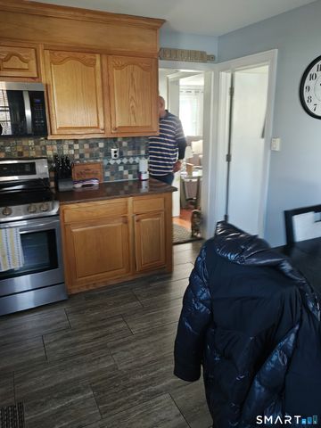 25 Norris Street, Waterbury, CT 06705