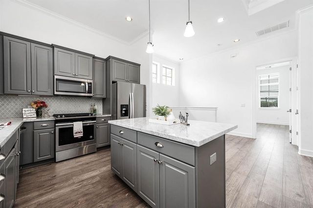 2103 Naomi Street A, Houston, TX 77054