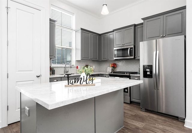 2103 Naomi Street A, Houston, TX 77054