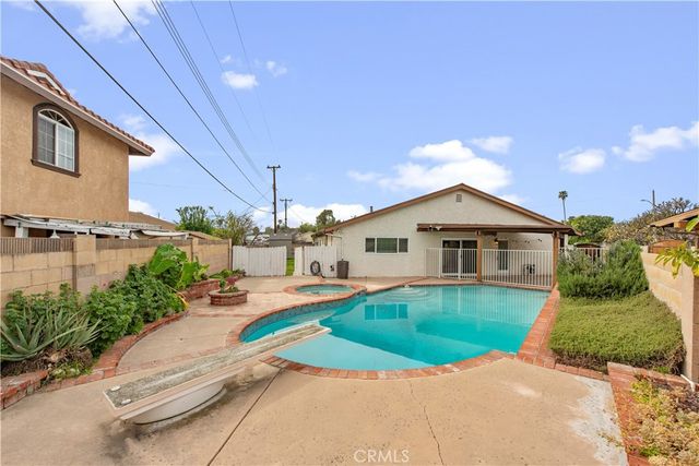 2110 E North Redwood, Anaheim, CA 92806