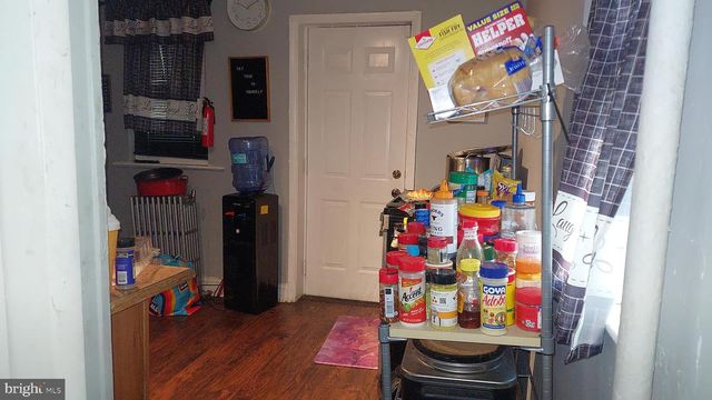261 HIGHLAND AVE, Trenton, NJ 08618