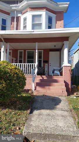 261 HIGHLAND AVE, Trenton, NJ 08618