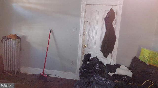 261 HIGHLAND AVE, Trenton, NJ 08618