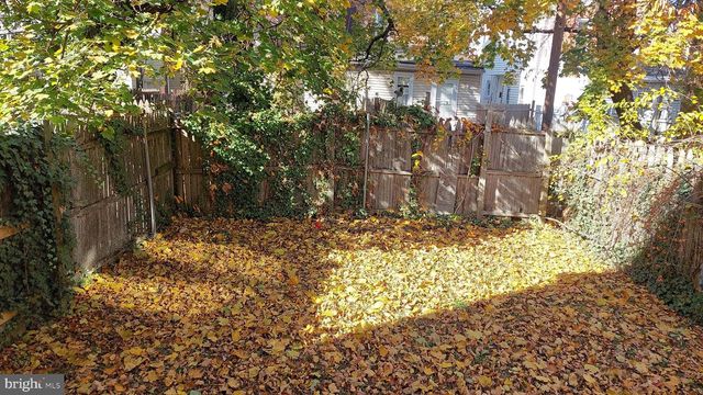 261 HIGHLAND AVE, Trenton, NJ 08618