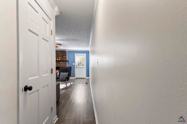 106 S Oaks Lane, Warner Robins, GA 31088