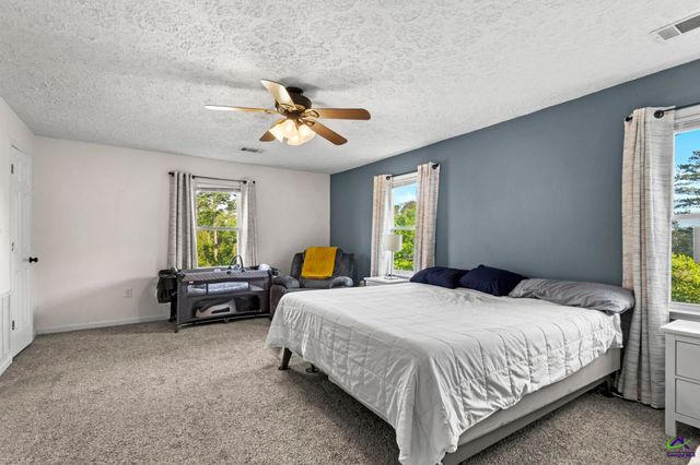 106 S Oaks Lane, Warner Robins, GA 31088