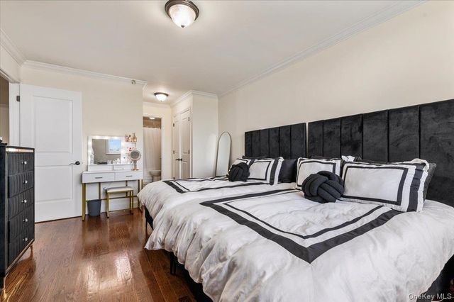 156 Beach 9th Street 4D, Far Rockaway, NY 11691