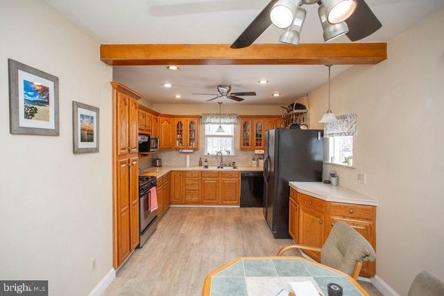 406 WALNUT AVE, Laurel Springs, NJ 08021