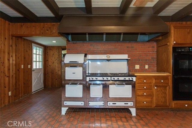 4260 Oak View Road, Santa Ynez, CA 93460