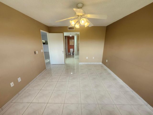 601 SW 142nd Avenue SW 413 Q, Pembroke Pines, FL 33027