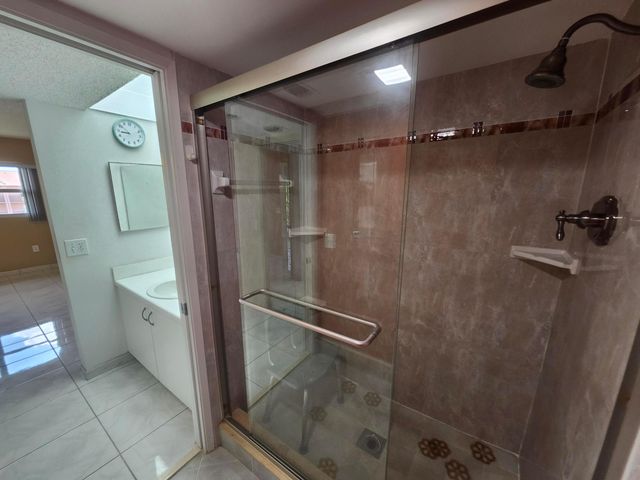 601 SW 142nd Avenue SW 413 Q, Pembroke Pines, FL 33027