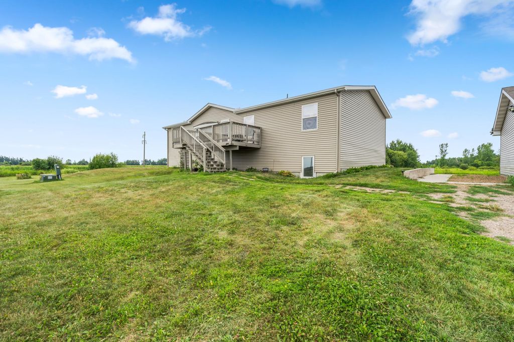 5404 Rush Point Drive, Rush City, MN 55069 — photo 2