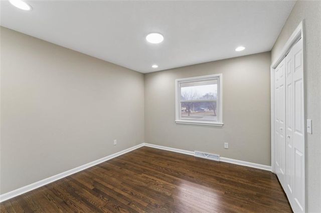 1001 Tam Oshanter Drive, Kansas City, MO 64145