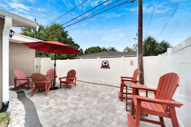 1462 CLEVELAND STREET 1, Clearwater, FL 33755