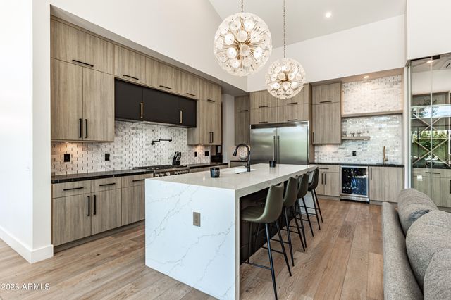 3118 N 42ND Street, Phoenix, AZ 85018