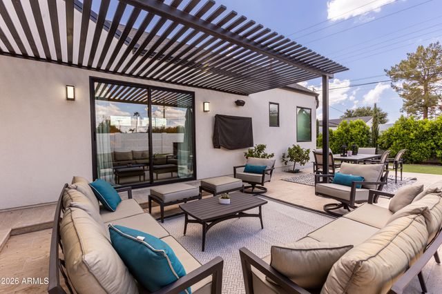 3118 N 42ND Street, Phoenix, AZ 85018