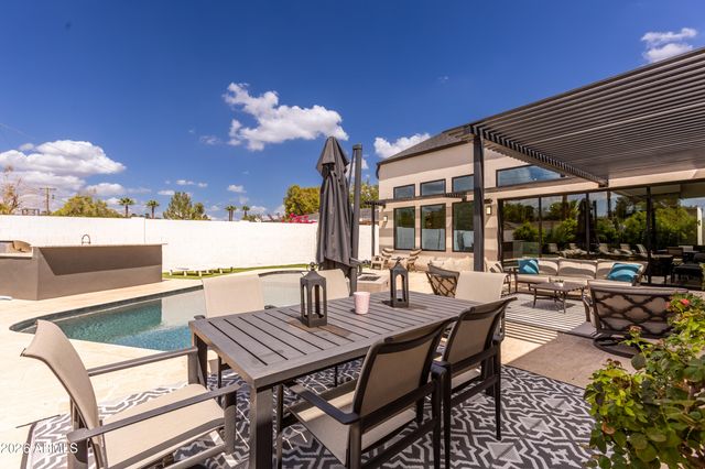 3118 N 42ND Street, Phoenix, AZ 85018
