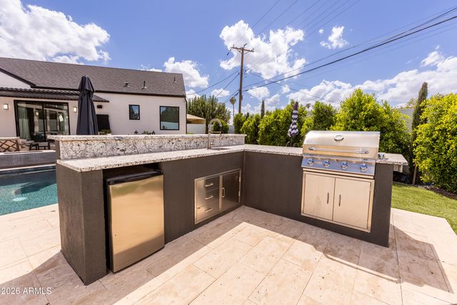 3118 N 42ND Street, Phoenix, AZ 85018